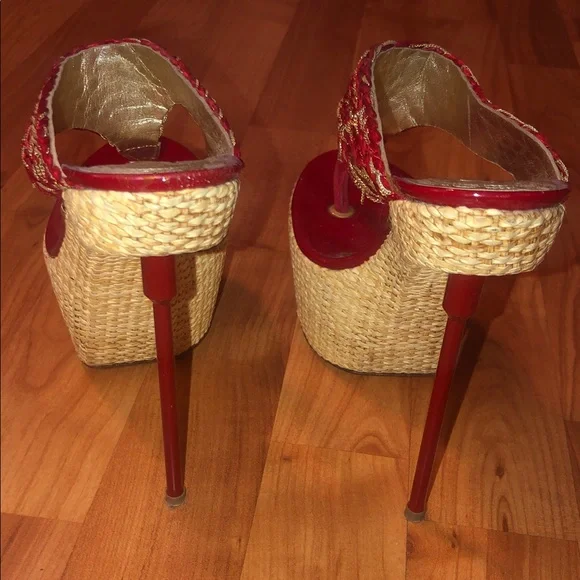 Gianmarco Lorenzi Red Platform Stiletto Heels. Red Patent Leather. EU 37, US 7. - Picture 3 of 9